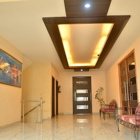 אמריצר Hotel Milan Palace מראה חיצוני תמונה