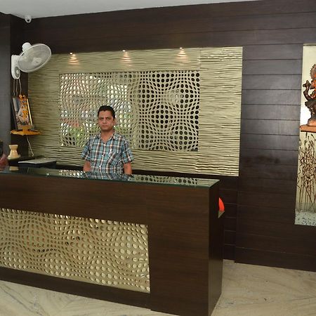 אמריצר Hotel Milan Palace מראה חיצוני תמונה